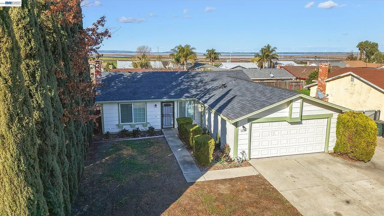 3 bed, 1120 sqft, $4,000 — Photo 2