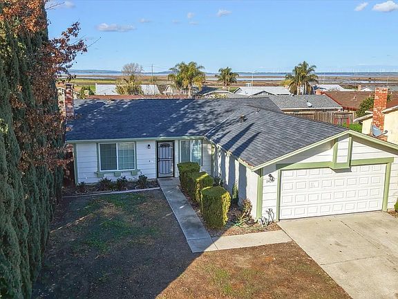 2nd image of 3432 Danielle Pl