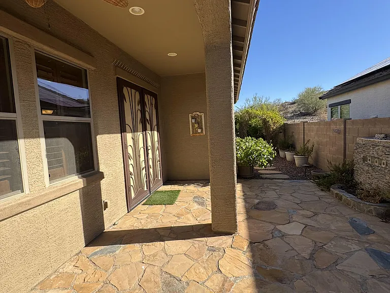 18391 W Verdin Rd — Photo 17