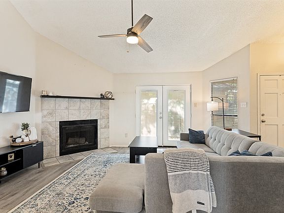 2nd image of 10116 Leatherwood Dr