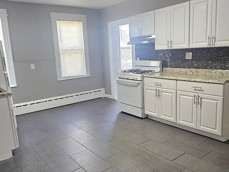 133 Sage Ave #2 — Photo 3