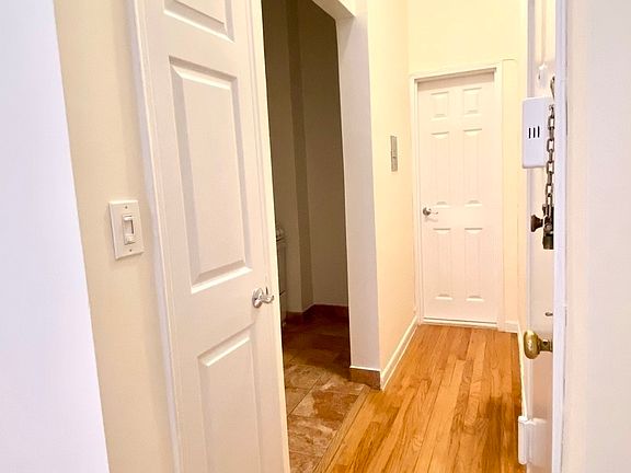 4th image of 425 E 82nd St APT 1B