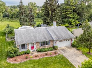 457 Fall Cir, Roselle, IL 60172