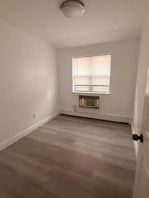 3 bed, 1064 sqft, $3,000 — Photo 3