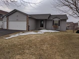 18066 Lincoln Cir NW, Elk River, MN 55330