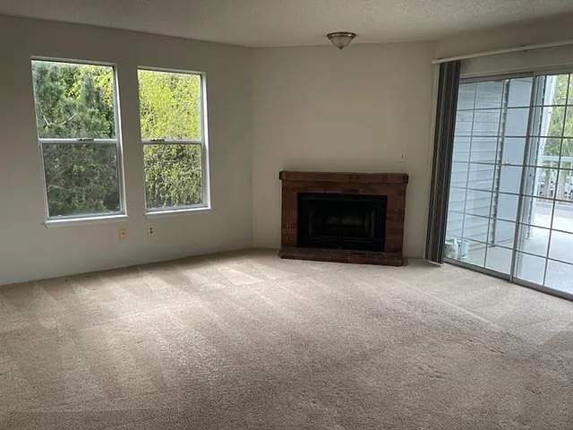 609 S 222nd St #101 — Photo 9