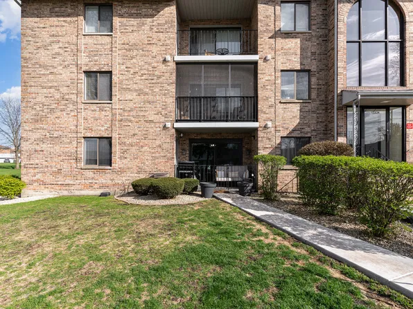 13324 W Circle Drive Pkwy APT 601, Crestwood, IL 60418