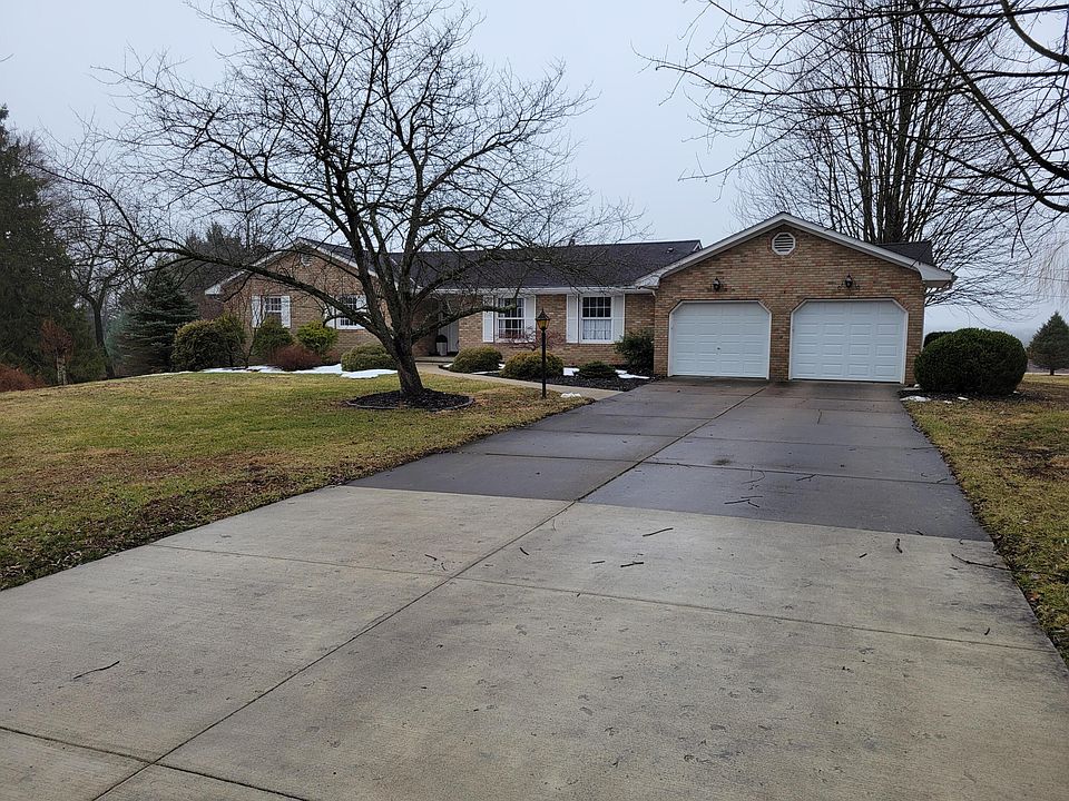 1st image of 2765 Graham Dr NE