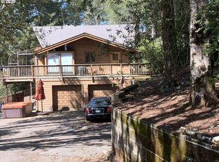 17328 La Bonte Ln, Brookings, OR 97415