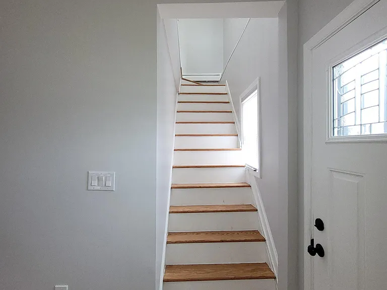 632 Main St — Photo 5