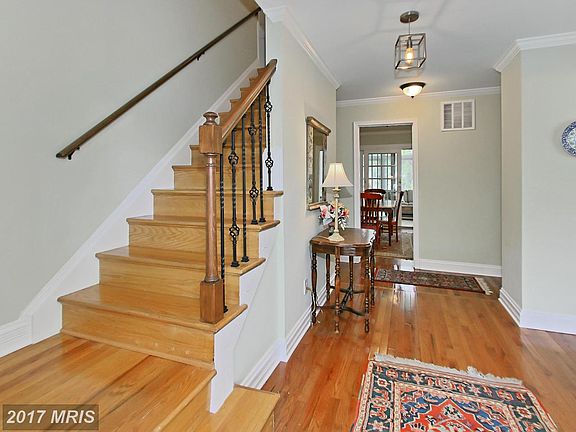 2nd image of 3902 Shelley Ln