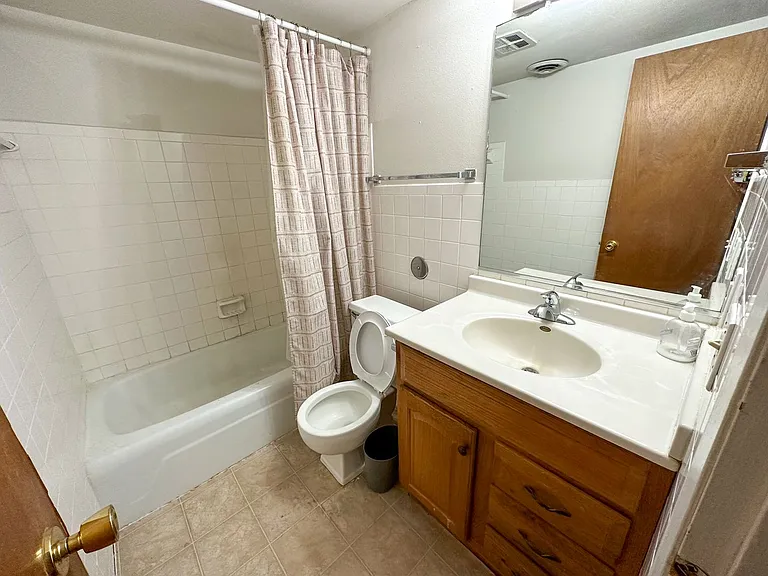 2713 Luther Dr — Photo 10