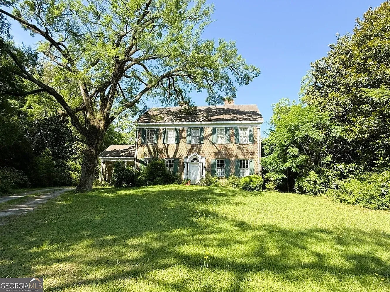 5 bed, 3024 sqft, $2,000 — Photo 1