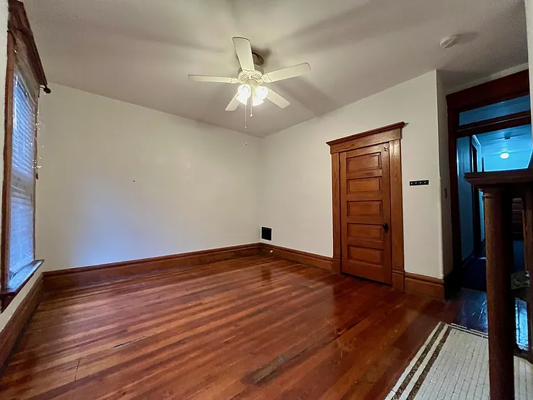 315 W Hubbard Ave — Photo 29