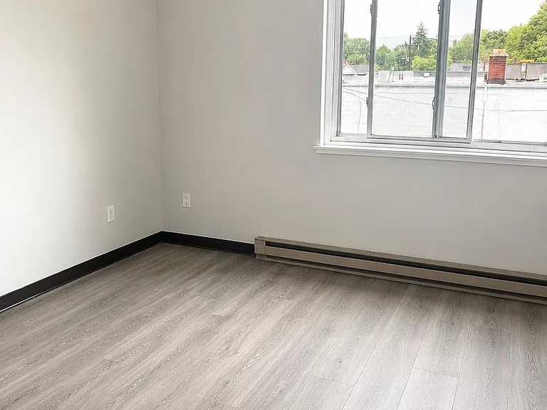 9 Store Ave #10 — Photo 6