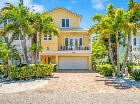 145 50th St, Holmes Beach, FL 34217