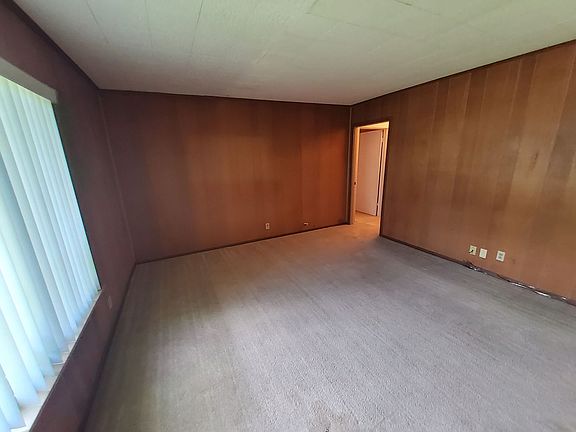 3rd image of 126 Kinder Dr