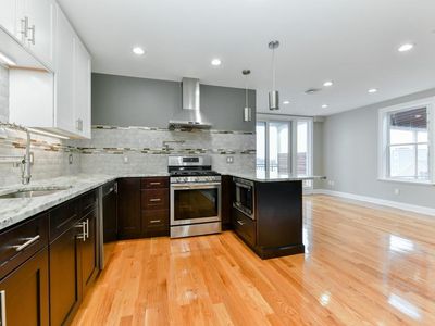 156 Falcon St #2, Boston, MA, 02128