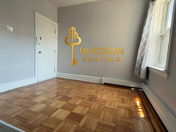 3rd image of 159 Hutton St #10