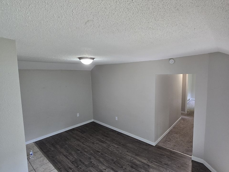 1st image of 501 6th St S #1/2