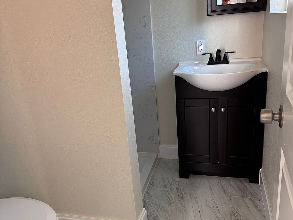 2nd image of 215 Thomas Ave #C