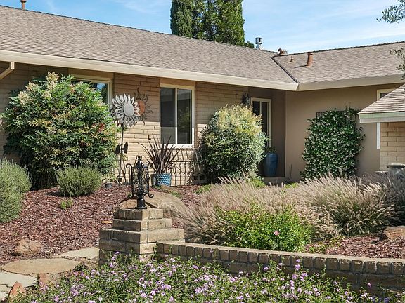 2nd image of 2276 El Cejo Cir