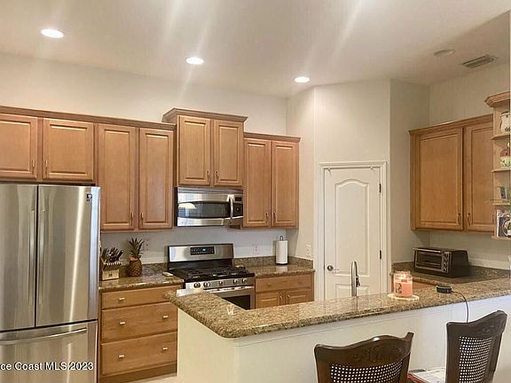 4th image of 1277 Ballinton Dr #1277
