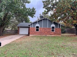 3404 E Noble Dr, Edmond, OK 73034