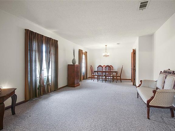 2nd image of 1326 Patriot Dr