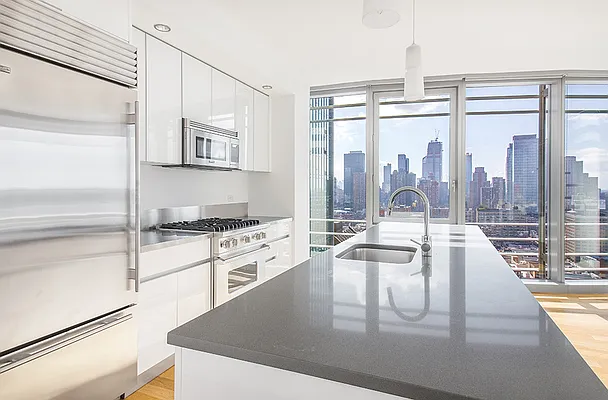 Rented by Mirador Real Estate | media 3