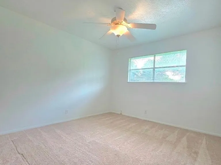 15208 Spring Hill Ln #B — Photo 12