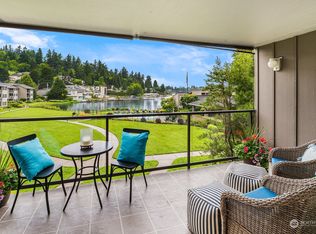 353 101st Ave SE #204-D, Bellevue, WA