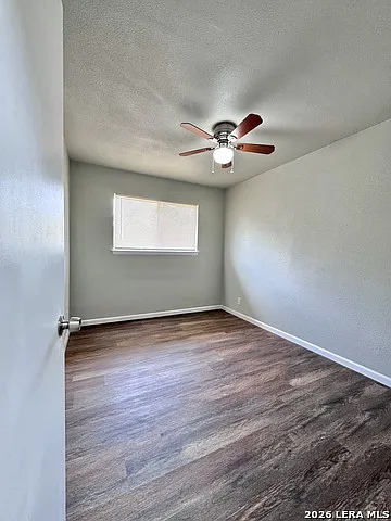 4811 Castle Strm — Photo 7