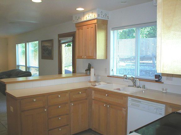 maple cabinets