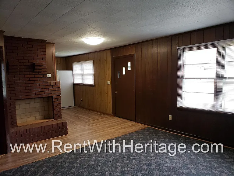 11931 Veterans Memorial Hwy — Photo 10