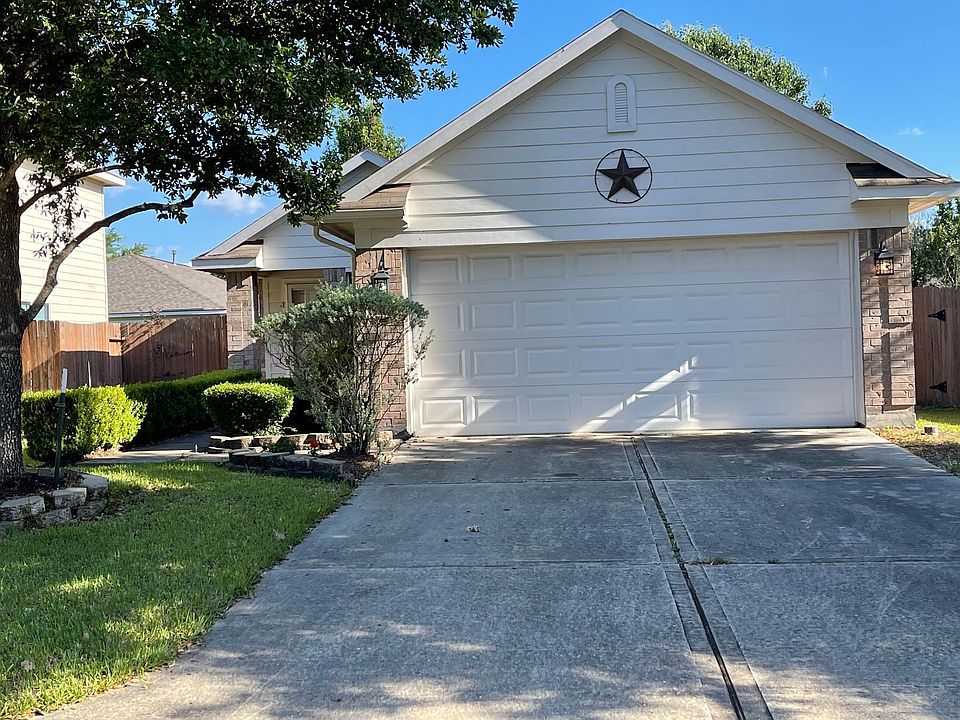 1st image of 9026 Aspen Trace Ln