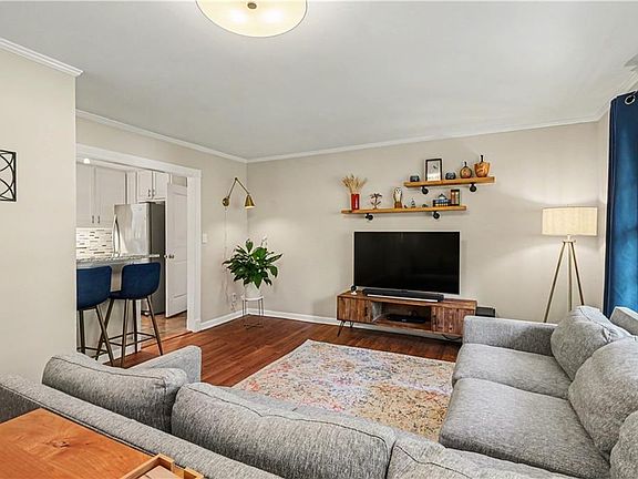 5th image of 840 Vista Way