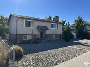 384 E Doreen St, Salt Lake City, UT 84107