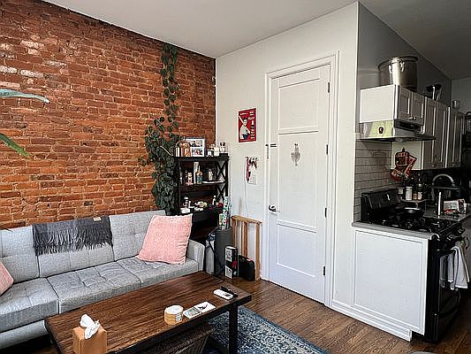 4th image of 380 6th Ave #3