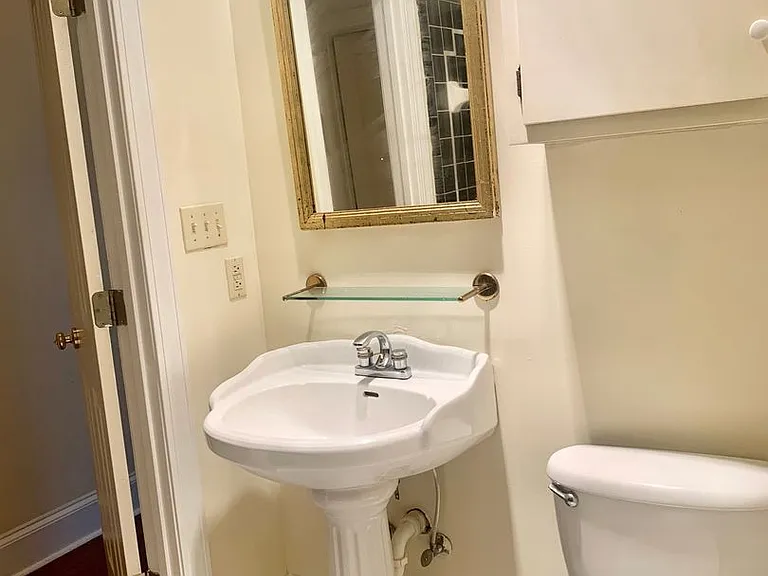 405 N Madison St — Photo 15