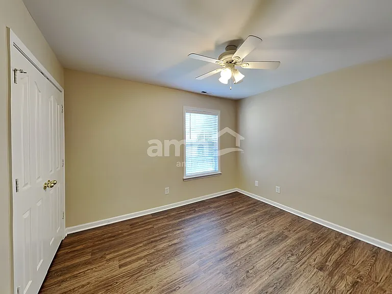 1922 Dundalk Rd — Photo 13