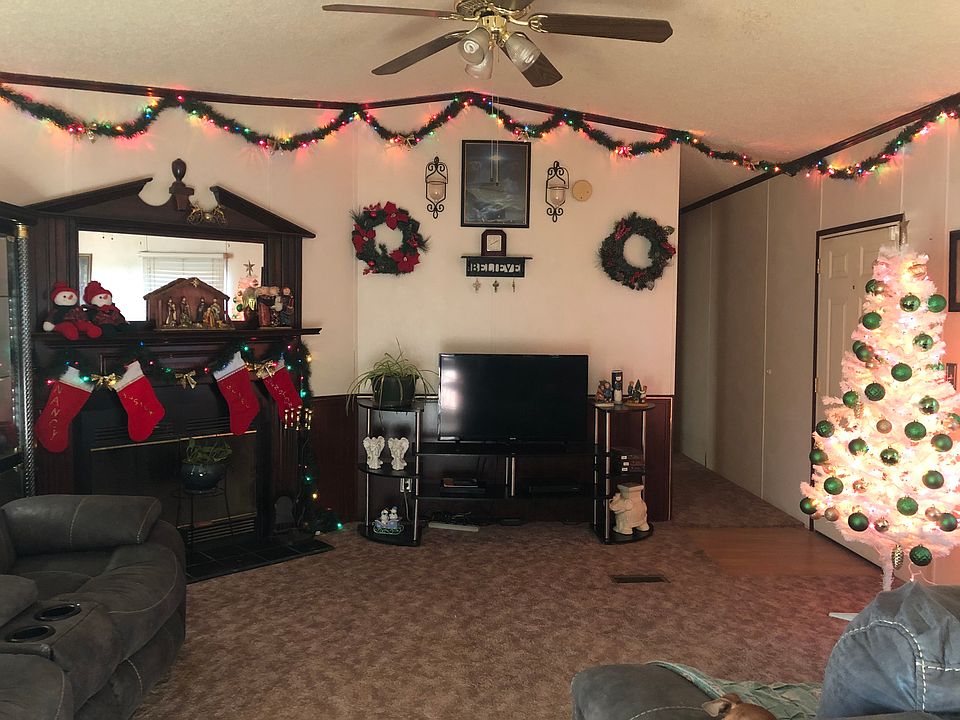 1st image of 10531 W Lockwood Ln