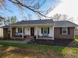 7125 Cedar Crest Rd, Roanoke, VA 24019