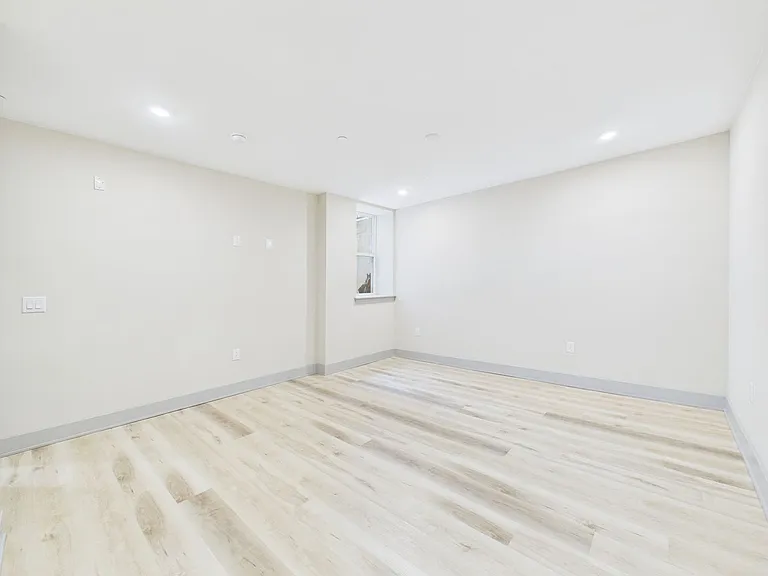 2nd Street Lofts -Newly Constructed Modern Apartments — Photo 16