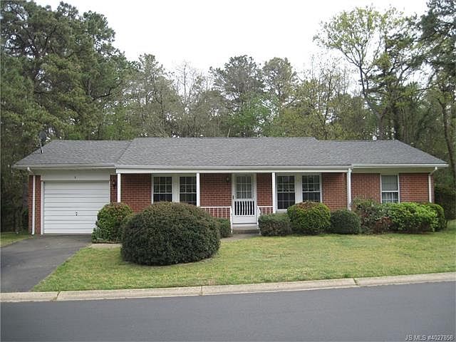 1st image of 2 Bowie Dr