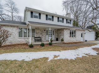 1124 E Sunset Ave, Appleton, WI 54911