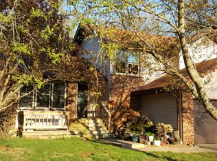 4544 S Crescent Ave, Springfield, MO 65804