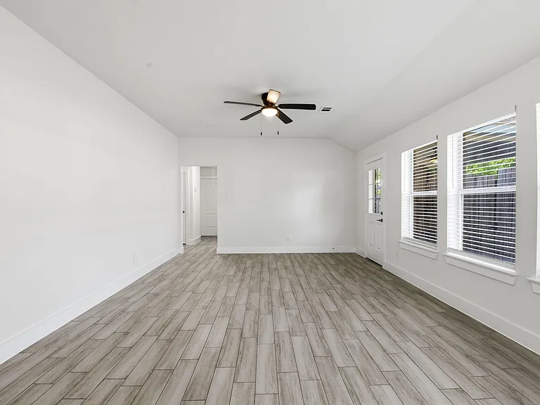 26218 Cypresswood Dr — Photo 8