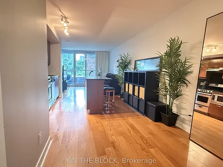 320 Richmond St E #313 — Photo 6