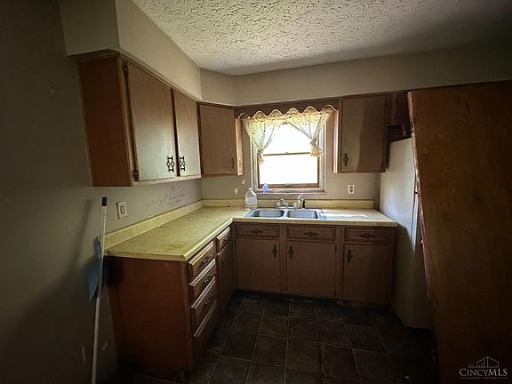3rd image of 5104 Jonkard Rd